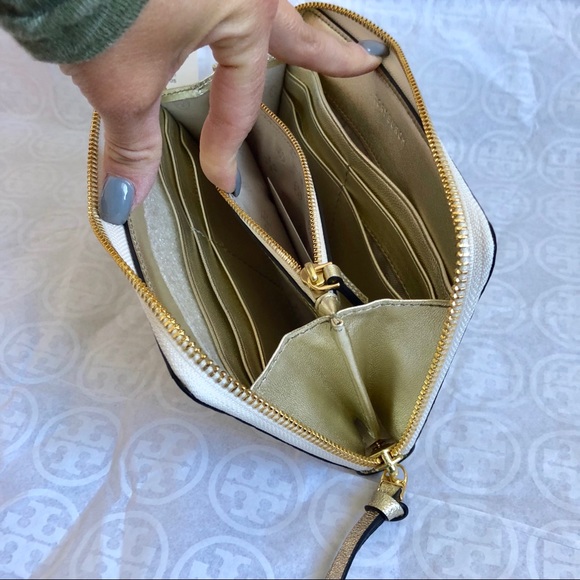 SALE💫Tory Burch gold crinkle metallic zip wallet - Picture 6 of 7